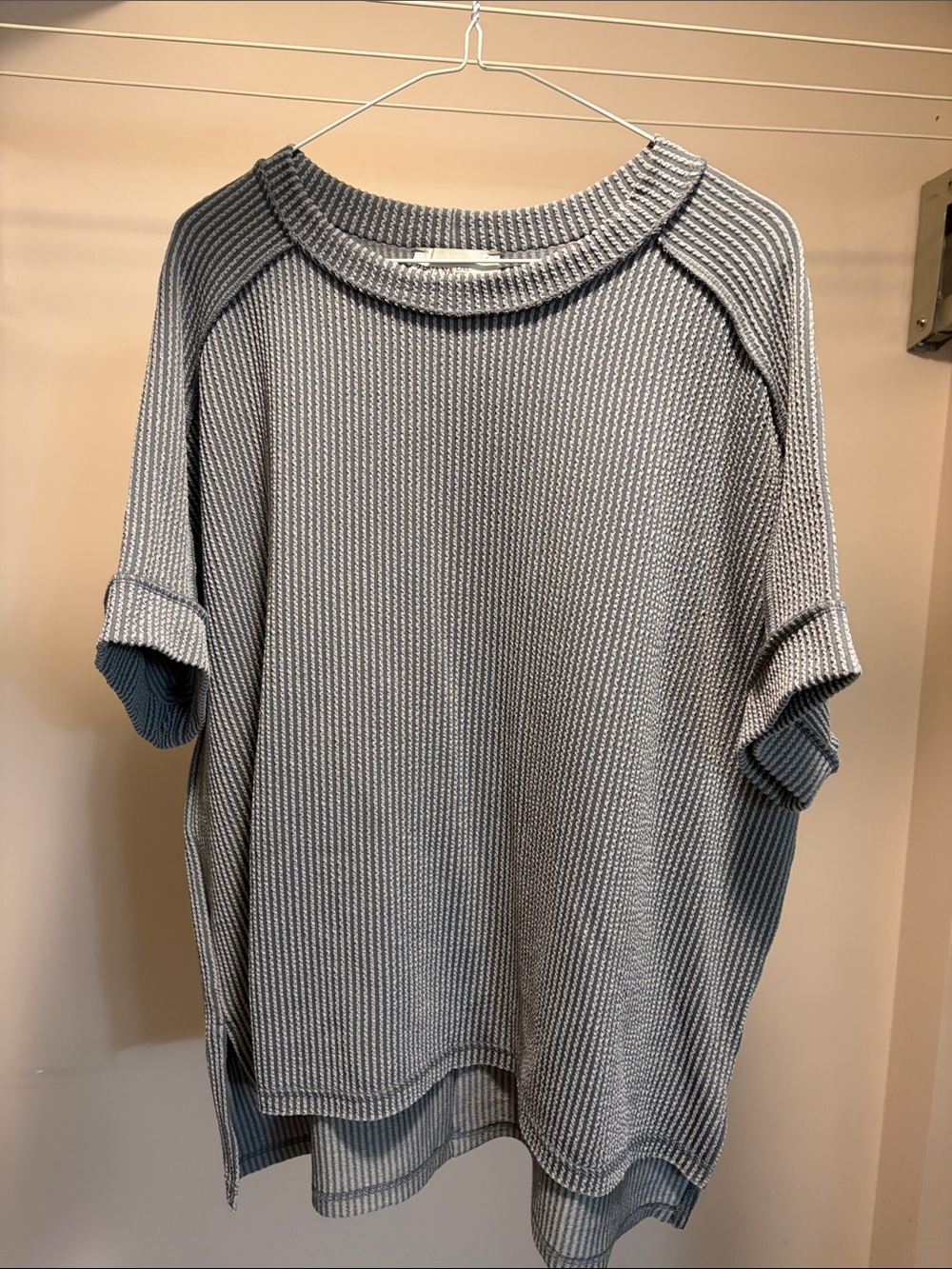 Zenana Outfitters Gray Ribbed Knit Top L/XL
